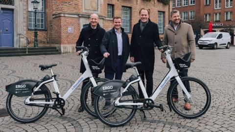 Dr. Willmes (ergo), Thor Möger Pedersen (Donkey Republic), Dr. Stephan Keller (Oberbürgermeister Stadt Düsseldorf), Rolf Neumann (Connected Mobility Düsseldorf) 