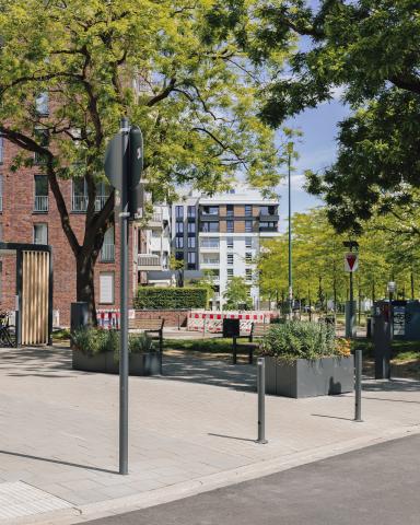 Platz an der Mobilitätsstation Schinkelstraße