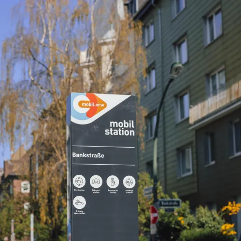 Stele Mobilitätsstation Bankstraße